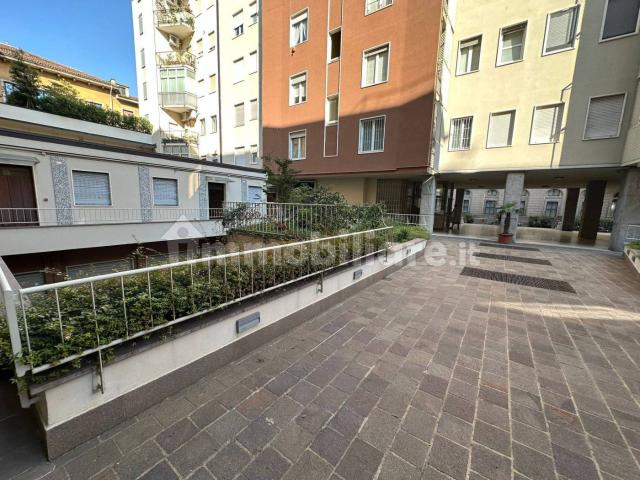 Stanza in affitto a Municipio 1, Milano