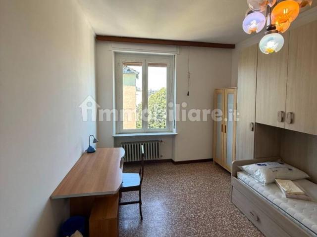 Stanza in affitto a Cancello Ed Arnone, Campania