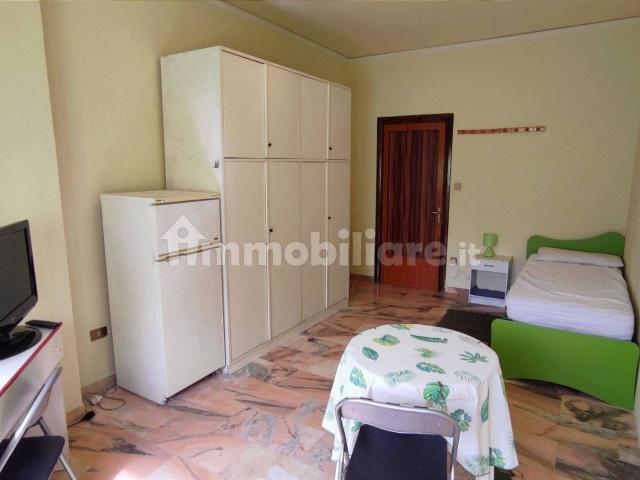 Stanza in affitto a Quartiere Tribunale, Calabria