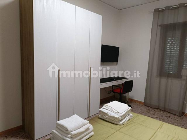 Stanza in affitto a Municipalità 3, Campania