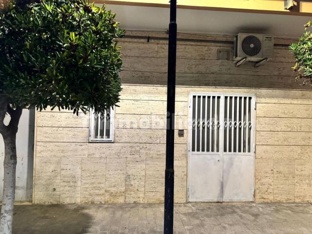 Stanza in affitto a Puglia, Barletta-andria-trani