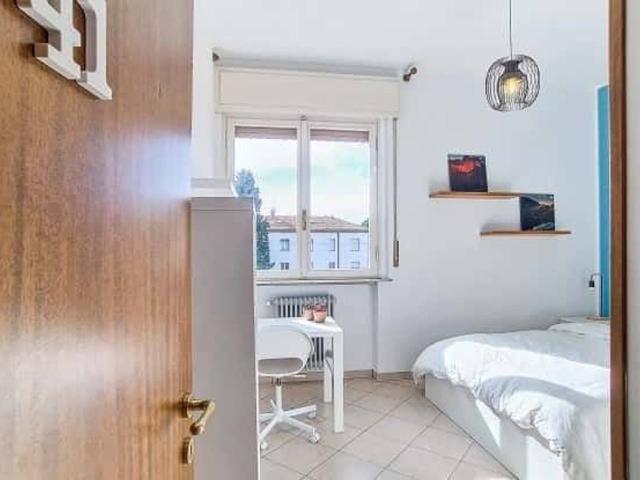 Stanza in affitto a Unione di Comuni della Romagna Forlivese, Quattro