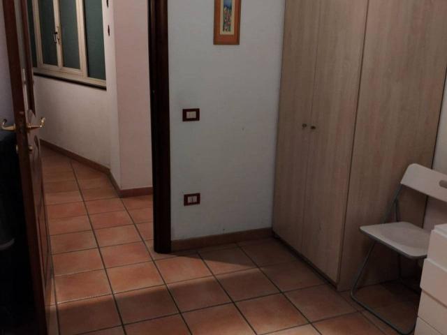 Stanza in affitto a Municipalità 3, Napola