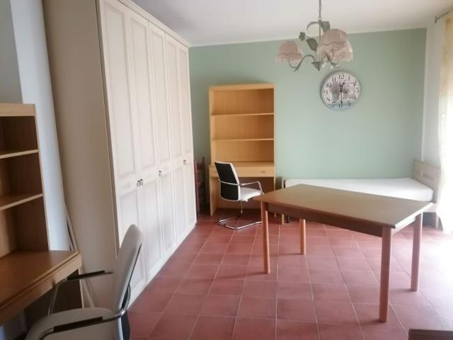 Stanza in affitto a Pozzilli, Molise