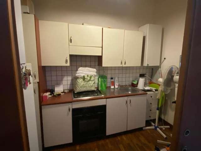 Stanza in affitto a Municipalità 4, Napola