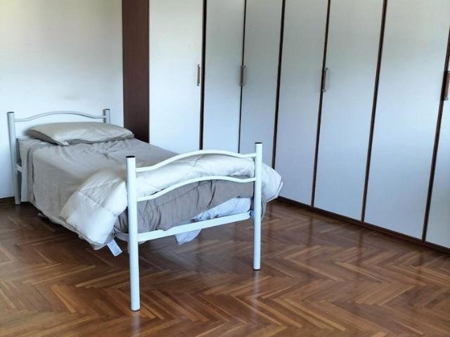 Stanza in affitto a Biumo Superiore, Varese