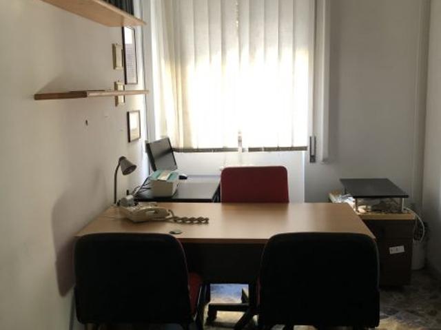 Ufficio in affitto a Bari
