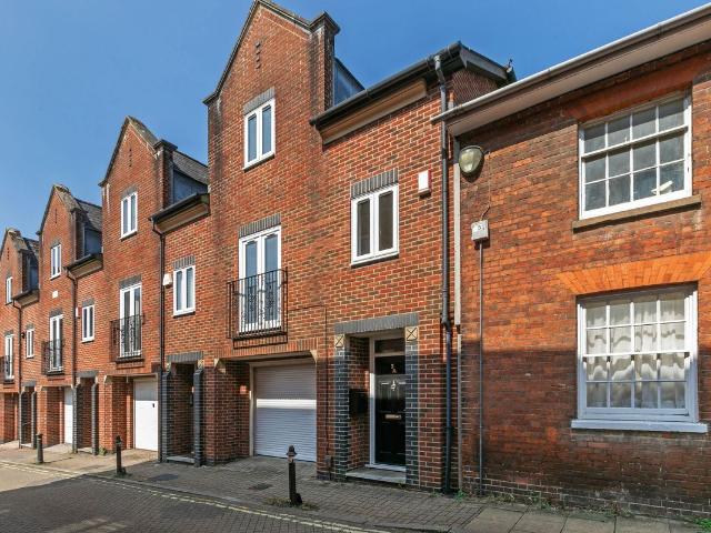 House for rent in Hampshire