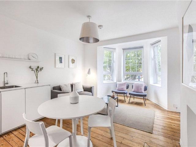 Apartment for rent in Bermondsey Village, Greater London