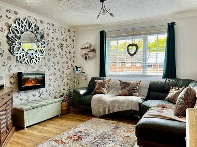 House for sale in Barton Stacey, Hampshire