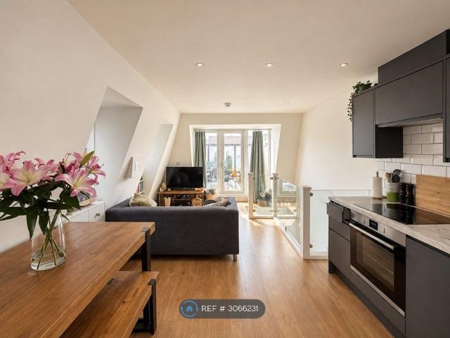Apartment for rent in Upper Tooting, Greater London