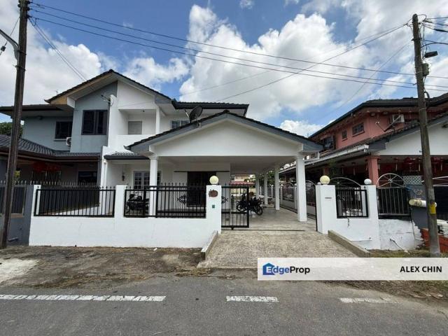 House for sale in Kuching