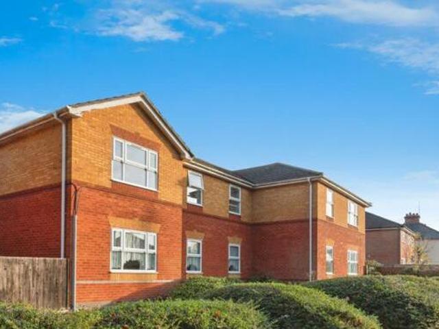 House for sale in Aldershot, Hampshire