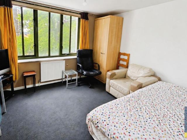 Room for rent in Key Street, Suffolk