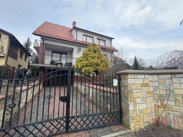 Dom na sprzedaż w Starachowice, Świętokrzyskie