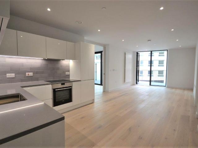 Apartment for rent in Silvertown, Greater London