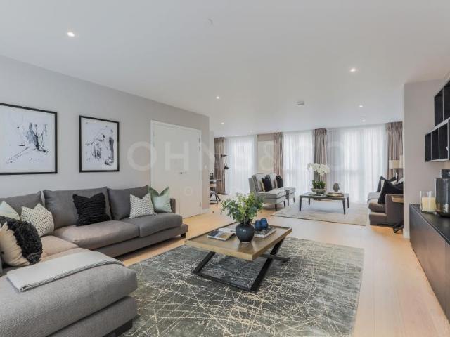 House for rent in Silvertown, Greater London