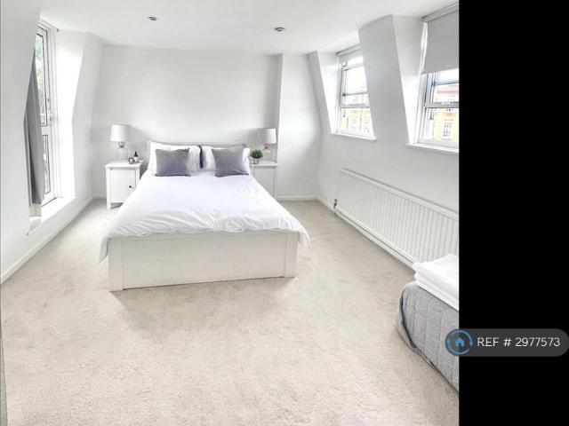 House for rent in Fitzrovia, Greater London
