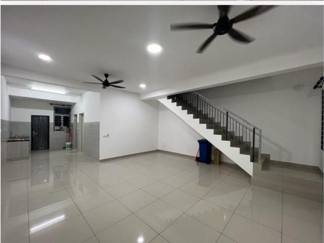 Terraced House for rent in Zon Perindustrian Bebas Telok Panglima Garang, Teluk Panglima Garang
