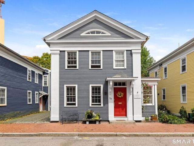 House for sale in New London, Connecticut