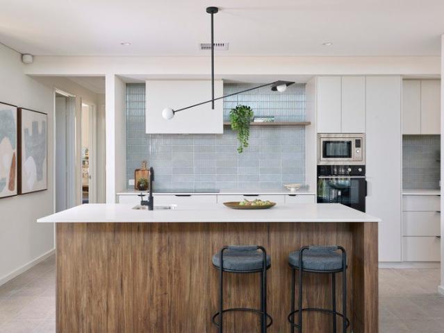 Cottage for sale in Huntingdale, Western Australia