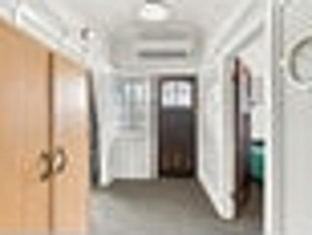 House for sale in Otakou