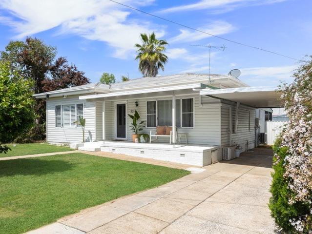 House for sale in Mount Austin, Wagga Wagga City Council