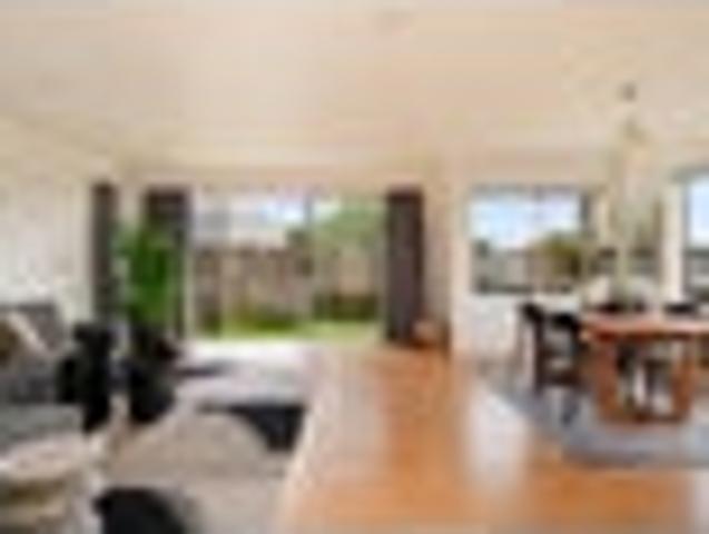 House for sale in Omokoroa, Bay Of Plenty