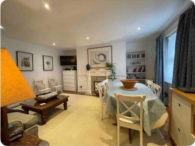 Apartment for rent in East Greenwich, Greater London