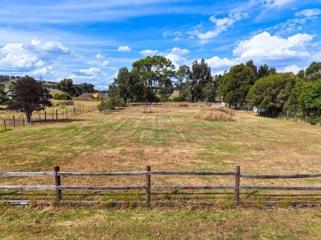 Land for sale in Coleraine, Victoria