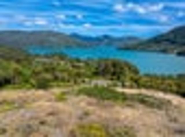 Land for sale in Marlborough