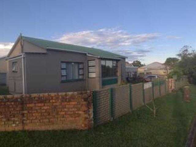 House for sale in East London, Buffalo City Metropolitan Municipality