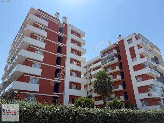Bornova, İzmir içerisinde satılık mülk