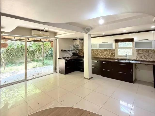 Ergenekon Mahallesi Turgutlu, Turgutlu içerisinde satılık Villa