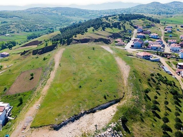 Çömlekçi, Bigadiç içerisinde satılık Arsa