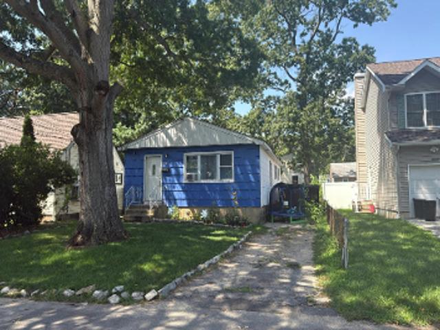 House for sale in Babylon, New York