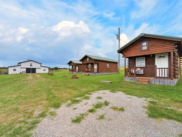 Farm for sale in Pawhuska;𐓄𐓘𐓢𐓶𐓮𐓤𐓘, Osage County