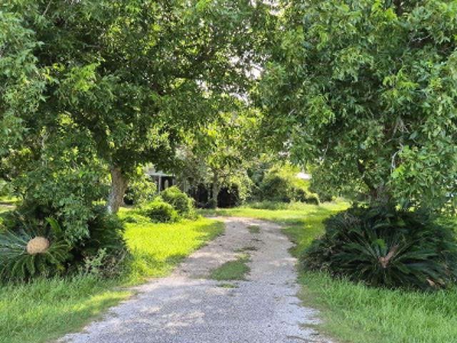 House for sale in La Ward, Texas