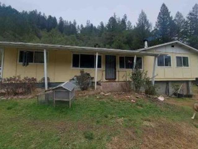 House for sale in Somes Bar