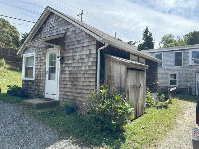 House for sale in Eastham
