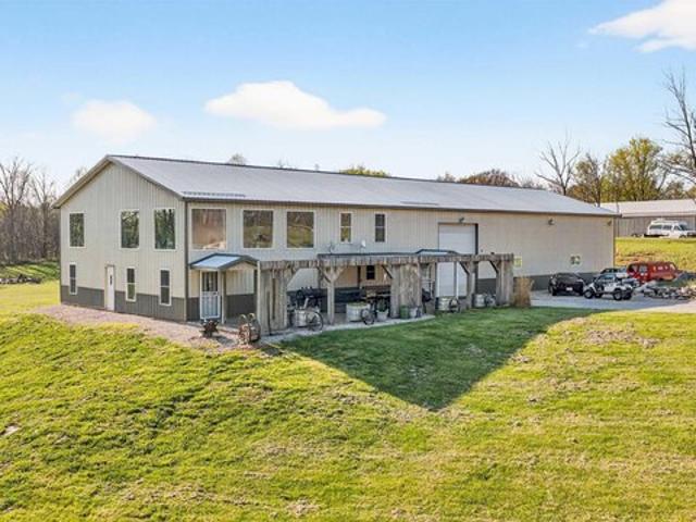 House for sale in Bedford, Indiana