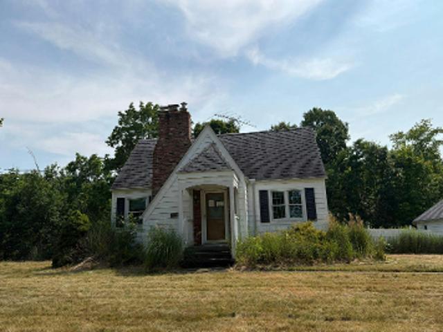 House for sale in Jefferson, Ohio