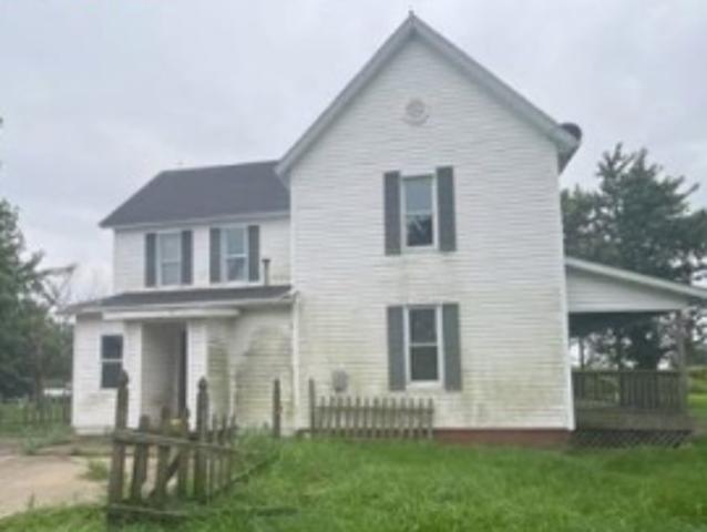 Farm for sale in Staunton, Illinois