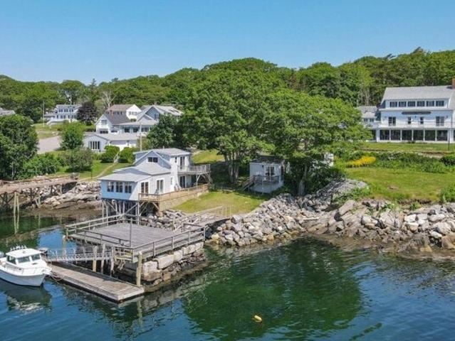 House for sale in Bristol, Maine