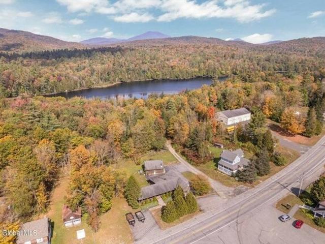 House for sale in Newcomb