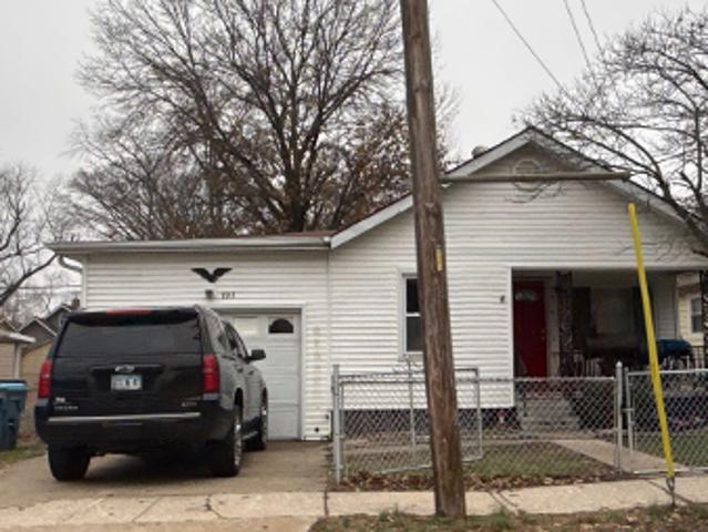 House for sale in Wood River, Illinois