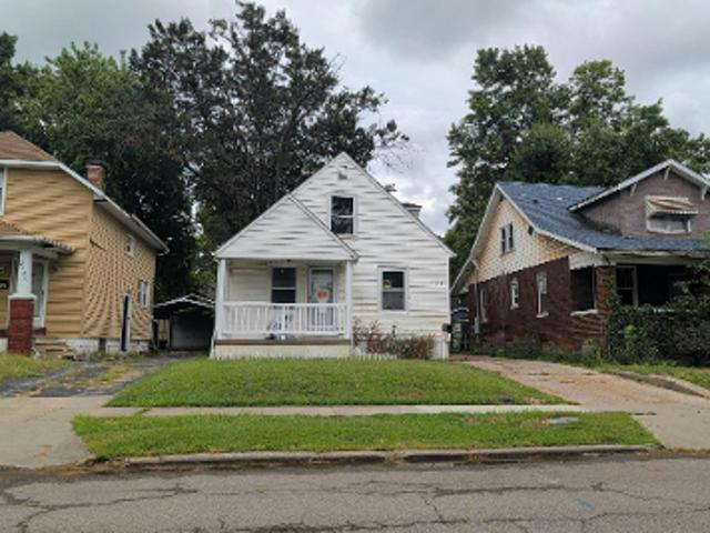 House for sale in East Saint Louis, Illinois