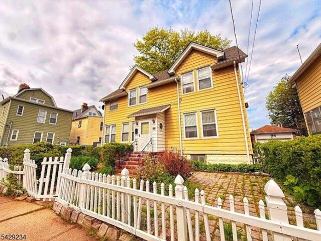 House for sale in Bloomfield, New Jersey