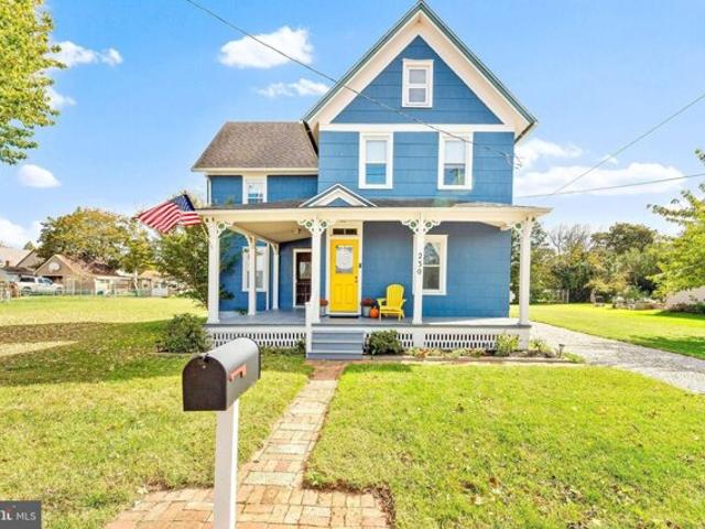 House for sale in Elmer, New Jersey