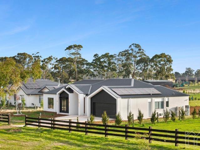 House for sale in Glenlyon, Victoria